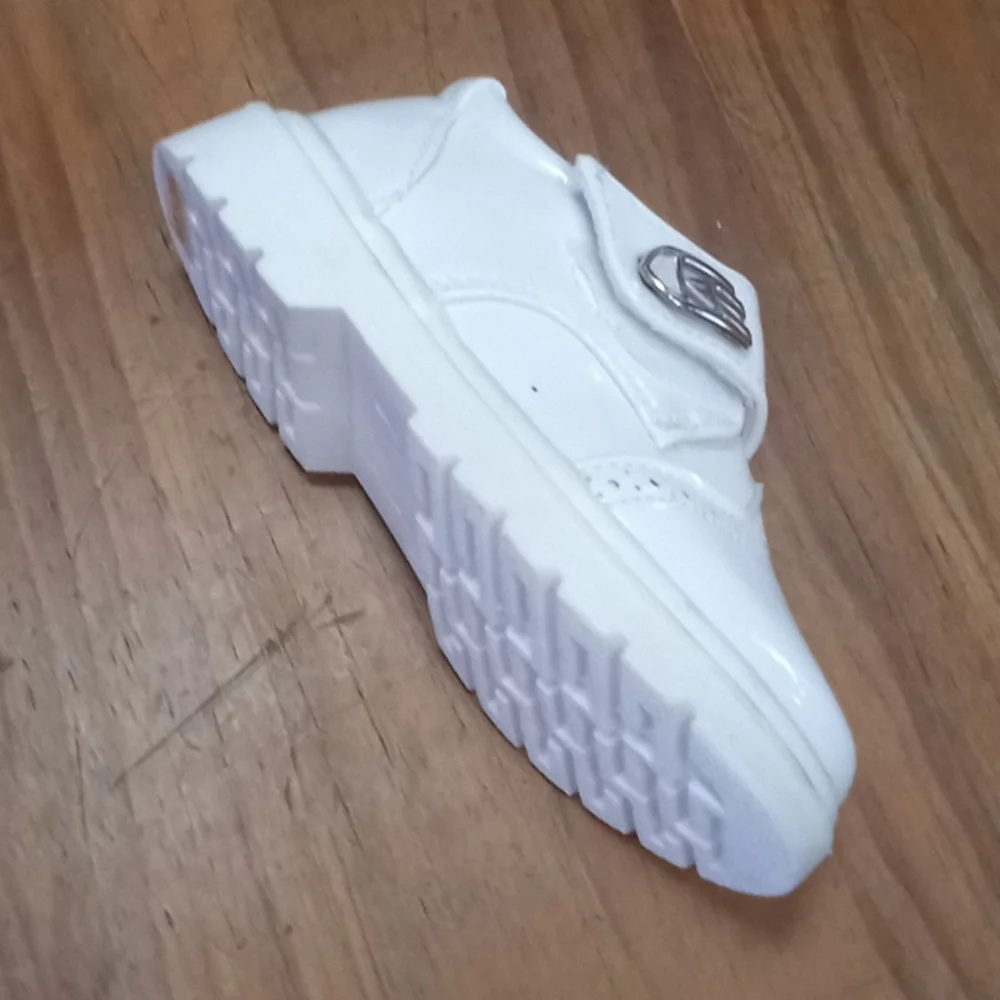 white dress shoe for boy - Picture 6 of 6